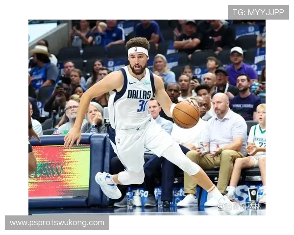 克莱·汤普森三分命中率提升显著 拉开球队重要火力差距