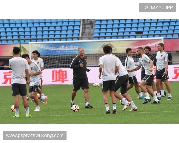 未报名球员入场算违规吗？规则如何界定和判罚标准解析